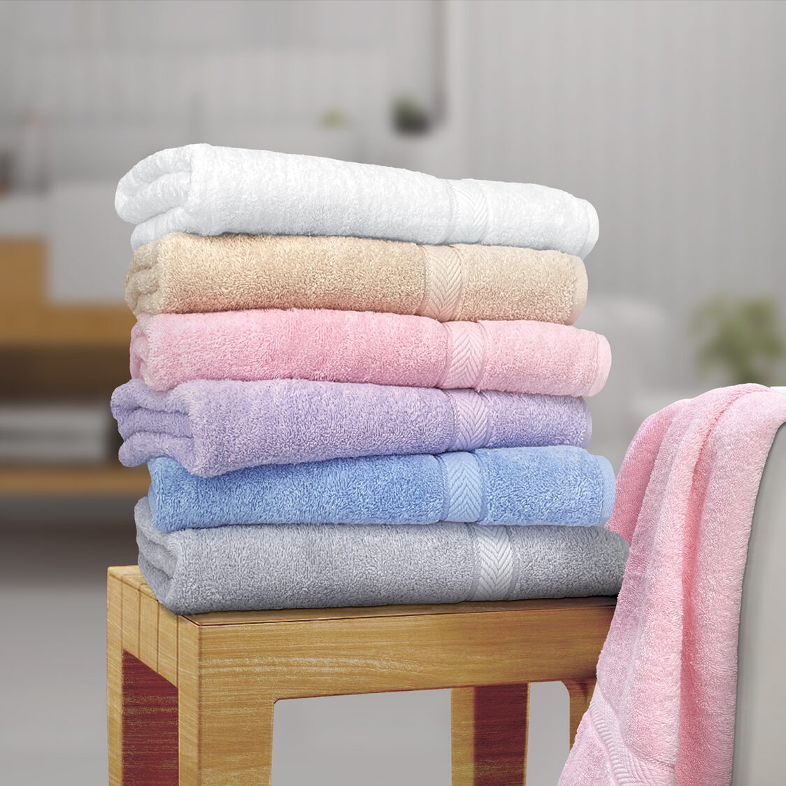 Suzanne Sobelle Garland Bath Towel - Metro Singapore Departmental Store - Celebrating 69 Years in SG