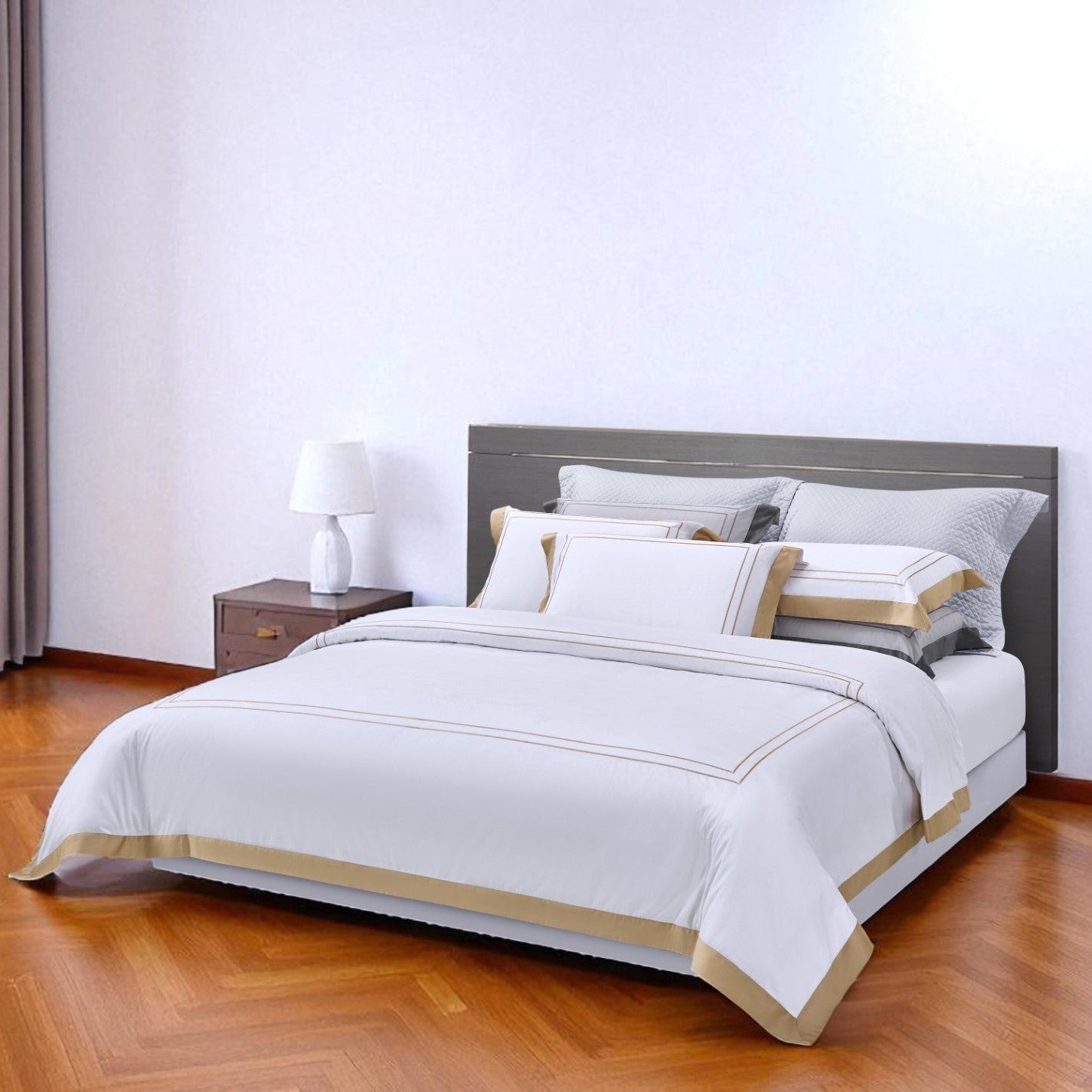 M. Maison Artistry Fitted Sheet / Bed Set White