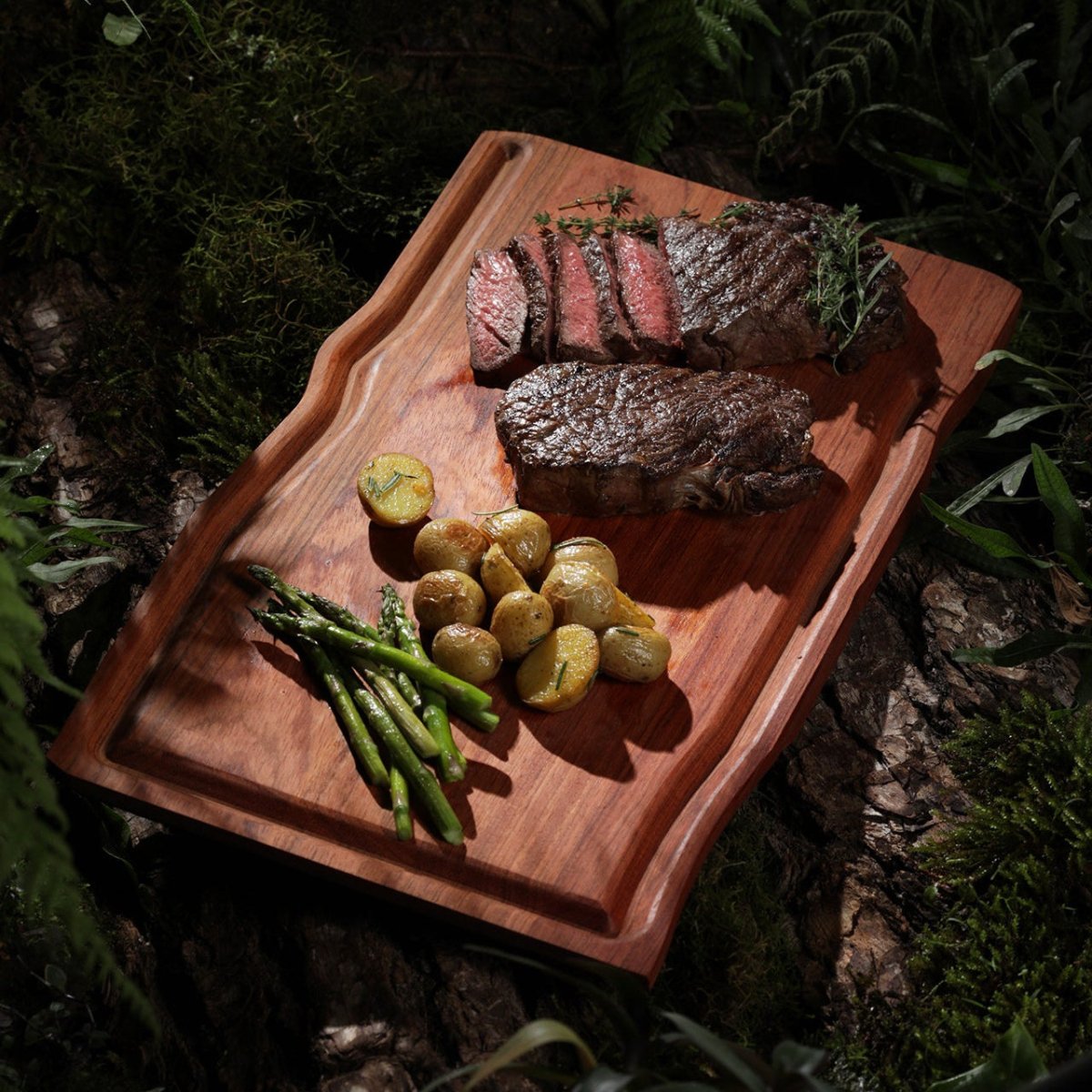 Tramontina Cut & Serve Board with Groove Savia (40x28x1.8cm) with free knife set - Metro Singapore Departmental Store - Celebrating 69 Years in SG