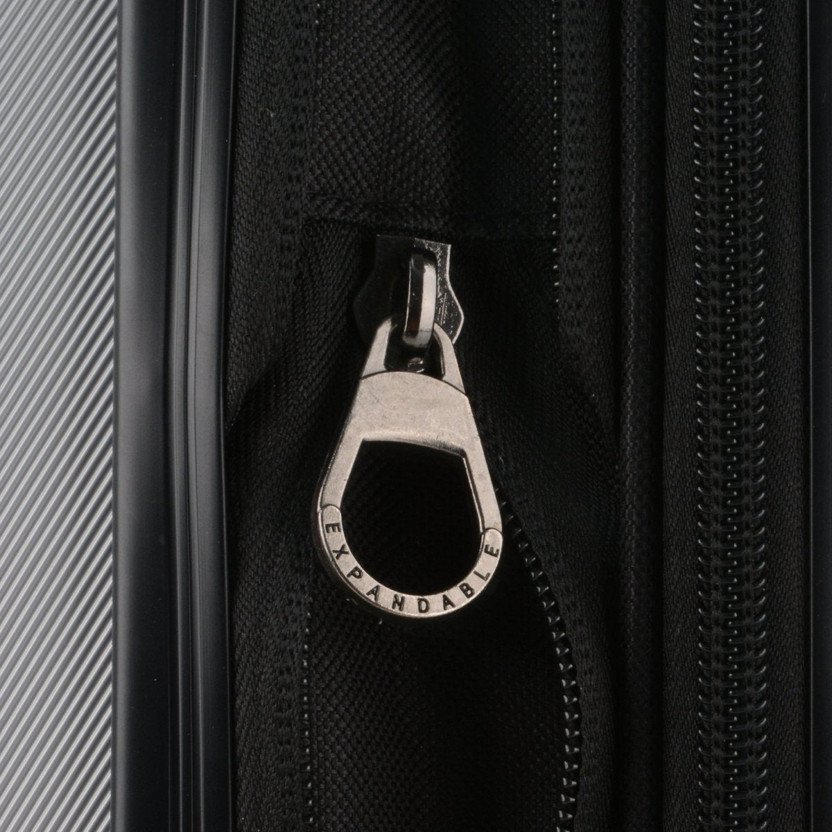 Traveler's Choice Cyclone Wheels Expandable Trolley Case with TSA Lock and Anti - theft Zipper - Metro Singapore Departmental Store - Celebrating 69 Years in SG