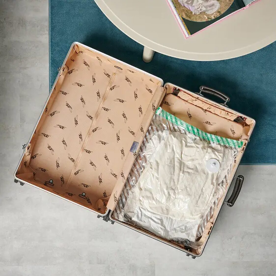 Vago Z Vacuum Bag 2pc - Medium - Metro Singapore Departmental Store - Celebrating 69 Years in SG