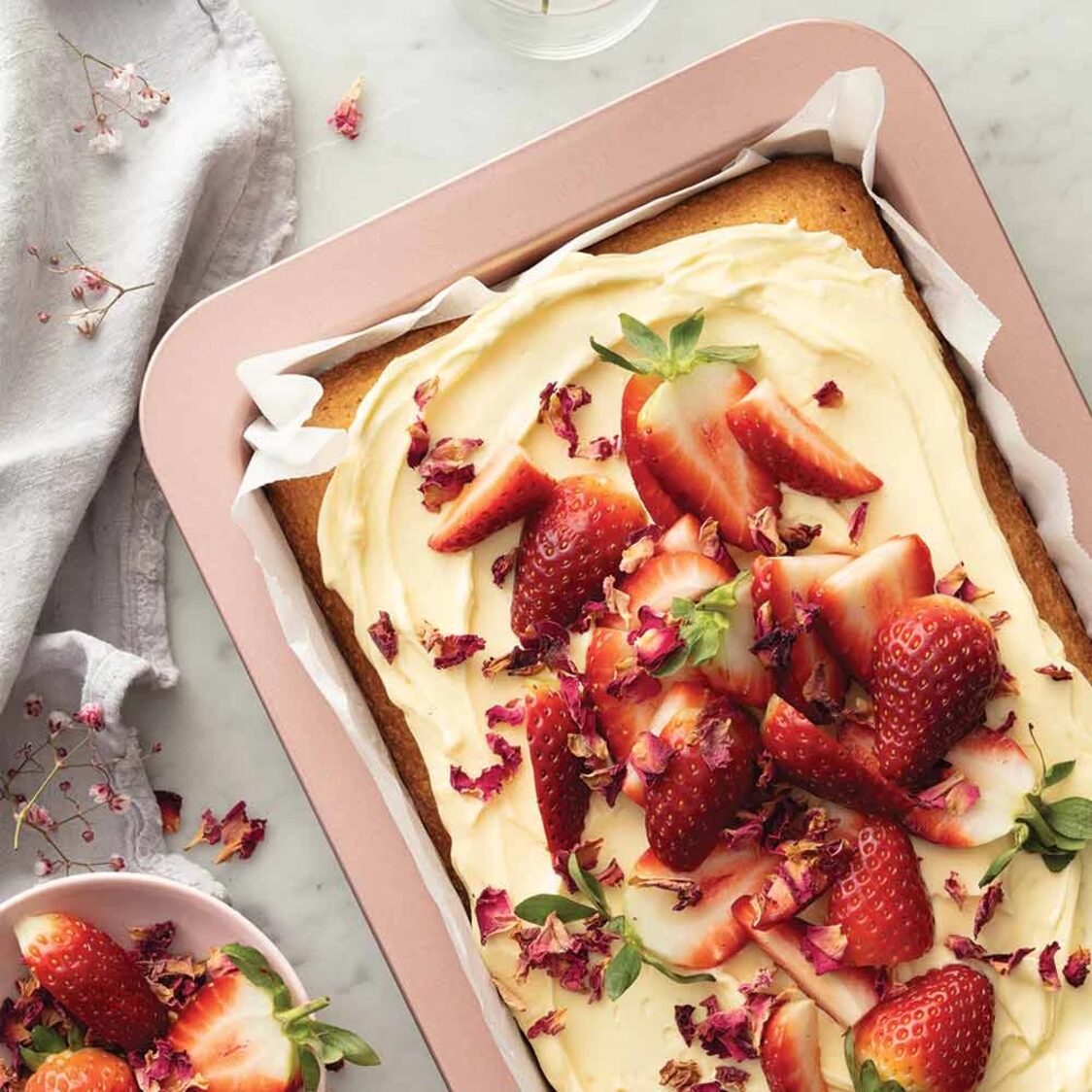 Wiltshire Rose Gold Slice Pan 27.5cm 40827 - Metro Singapore Departmental Store - Celebrating 69 Years in SG