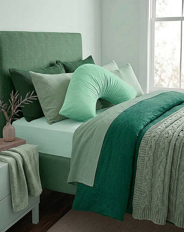 Rapee Cuddle U™ V-Shape Pillow & Microfibre Cover Set – 75 x 75 cm – Green